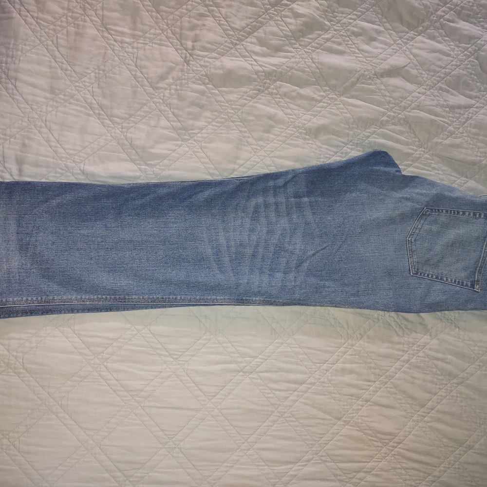 Duluth Trading Co Men's Blue Jeans - Picture 6 of 8